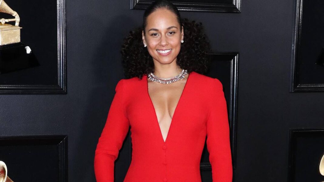 Alicia Keys Takes Charge At Home