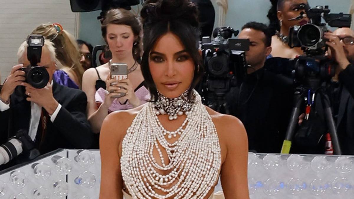 Julia Fox's 'Down the Drain' Reveals Kim Kardashian's Role