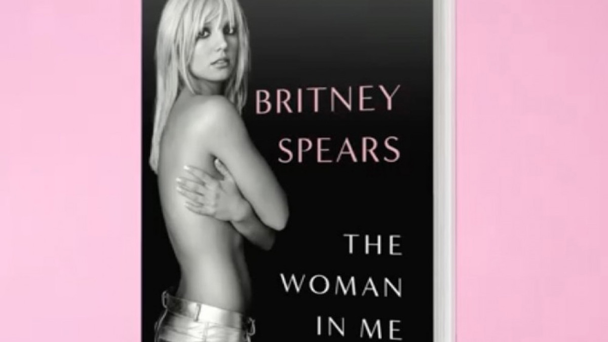 Britney Spears Reclaims No 1 Spot